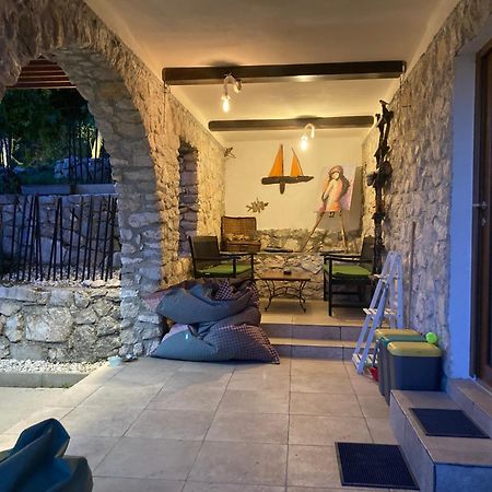 فيلا Kuca Za Odmor Baya Stara Baška المظهر الخارجي الصورة