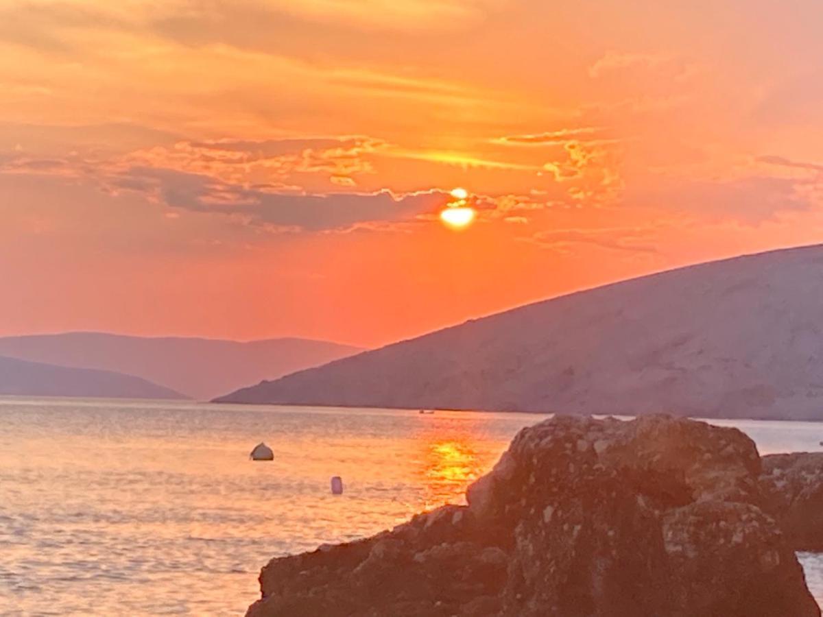 فيلا Kuca Za Odmor Baya Stara Baška المظهر الخارجي الصورة